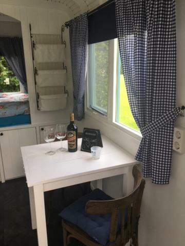 Shepherds Hut Oostvoorne Extérieur photo