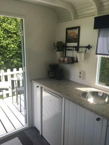 Shepherds Hut Oostvoorne Extérieur photo